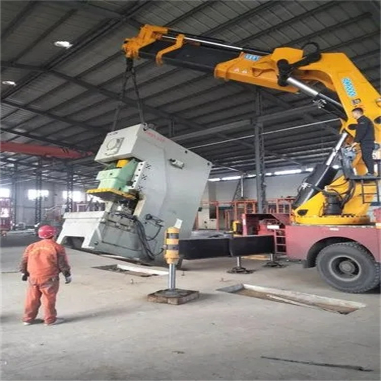 安庆宜秀80吨折臂吊车出租附近电话