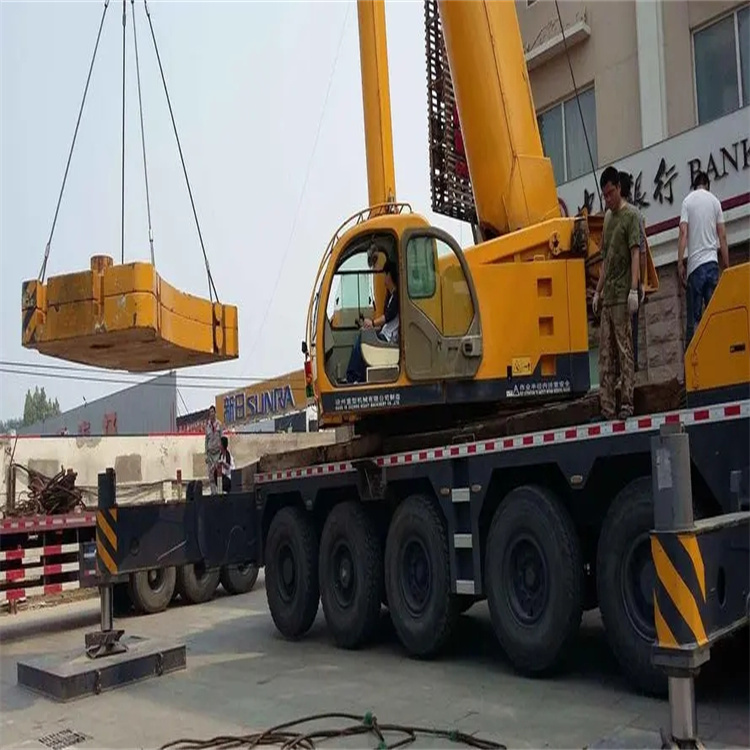 安庆宜秀当地吊车出租|机器吊装|75吨|工厂搬迁服务